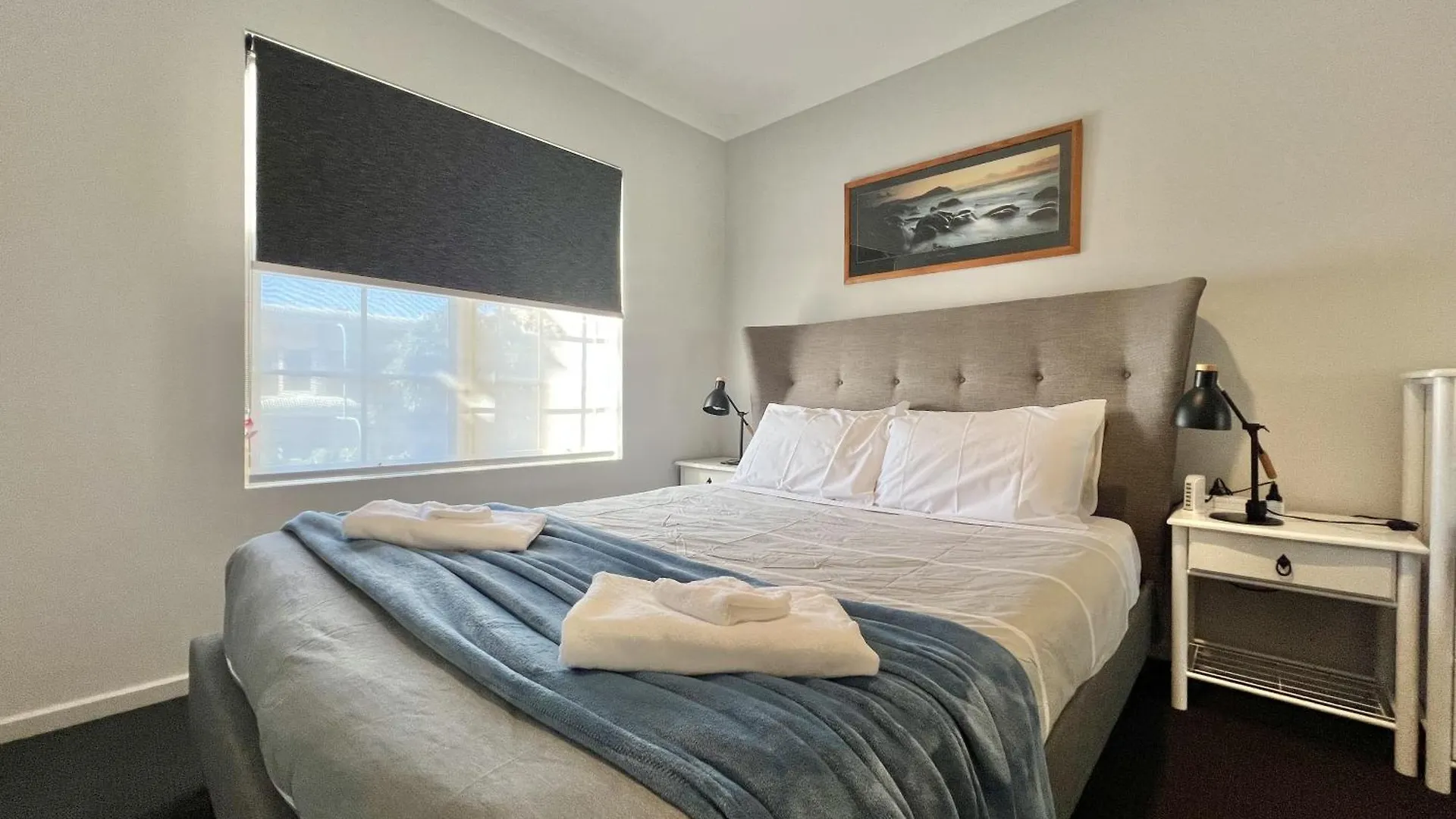 Big Apartment Free Wifi Gated Parking Aircon Adelaide Semesterbostad